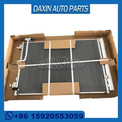 OEM 4H0260401D 4H0260403D 4H0260403K AUDI A8用のエアコンコンコンデンサ